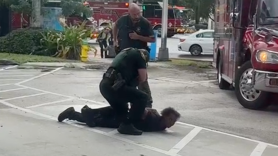 Woman arrested, person hospitalized after multi-vehicle crash, vehicle hits Deerfield Beach gas station — CBS Miami, Shenzhen Real Estate news