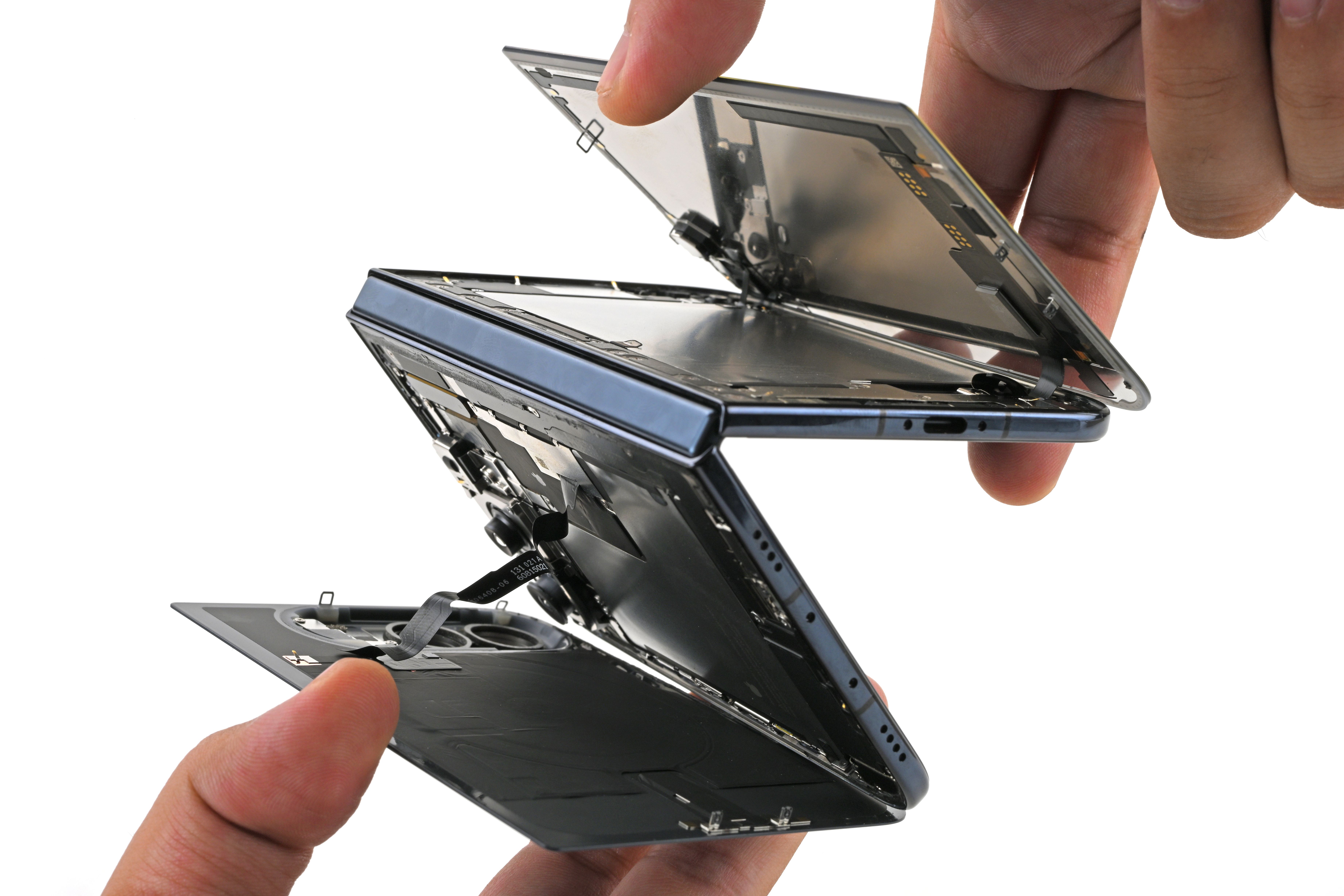 Some iPhone Duo Models Are Breaking. iFixit’s Teardown Might Explain Why — Wired, Shenzhen Business news